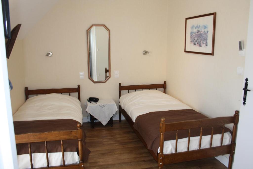 Auberge De Saint Julien Aux Bois Saint-Julien-aux-Bois Quarto foto